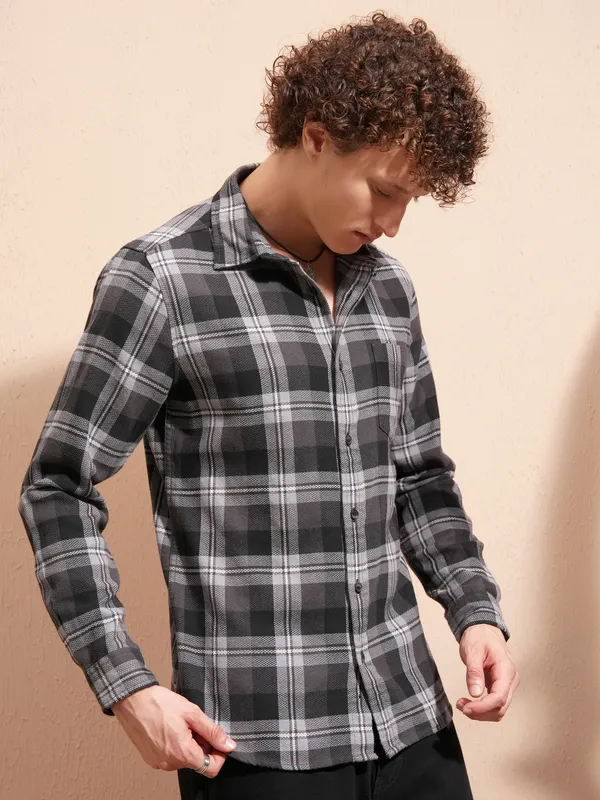 Highlander Men Charcoal Checked Slim Fit Casual Shirt