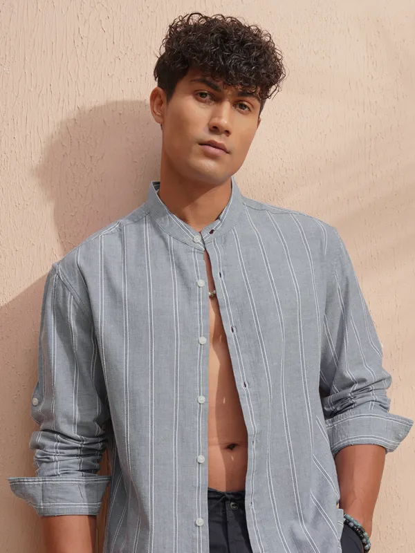 Highlander Men Grey Striped Relaxed Fit Casual Shirt