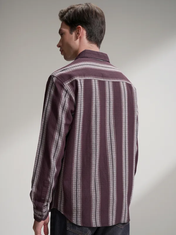 Highlander Men Burgundy Checked Relaxed Fit Casual Shirt