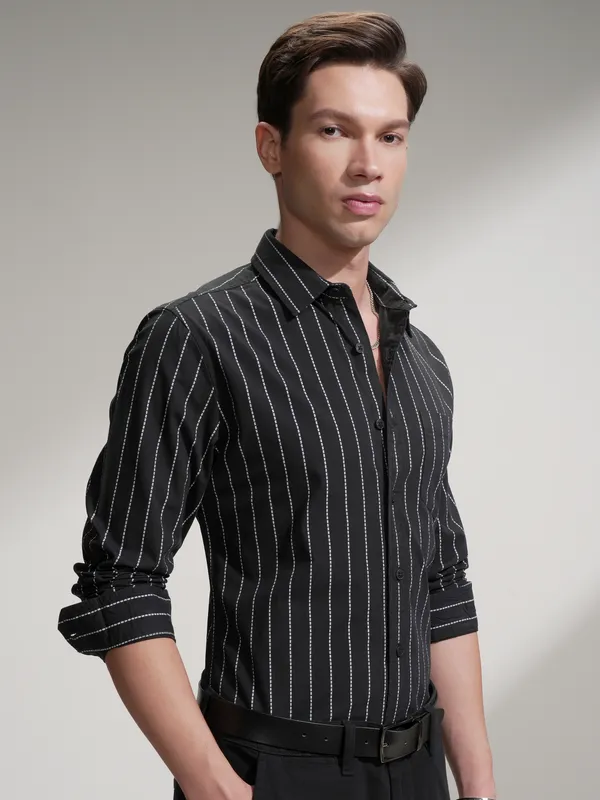 Highlander Men Black Striped Slim Fit Casual Shirt
