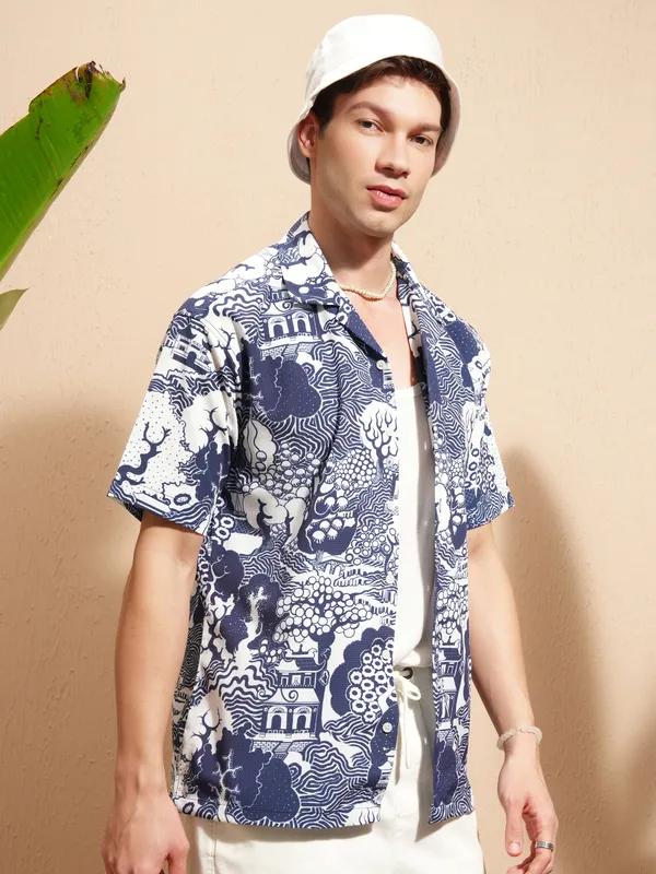 Highlander Men Blue Printed Relaxed Fit Casual Shirt