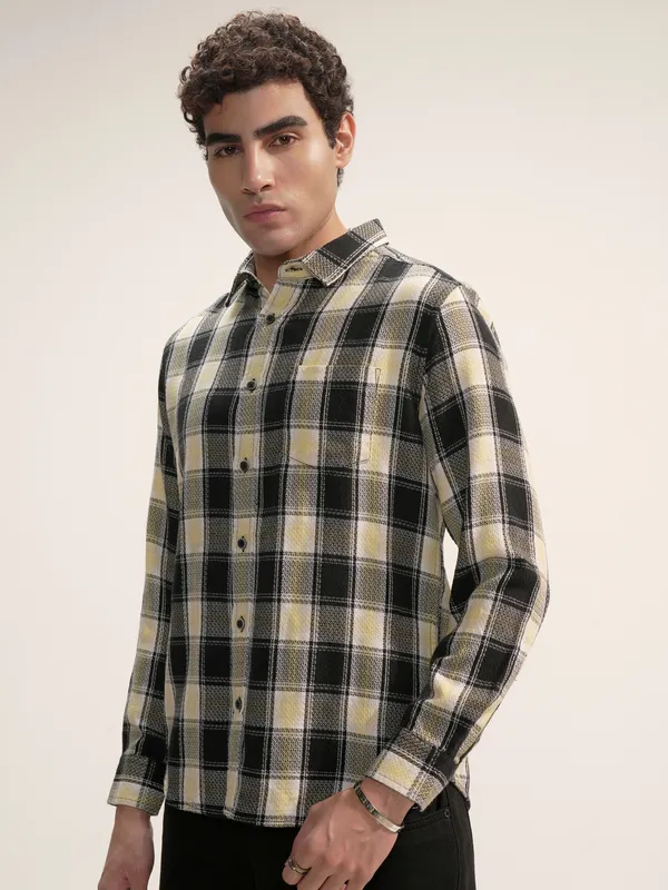 Highlander Men Black Checked Slim Fit Casual Shirt