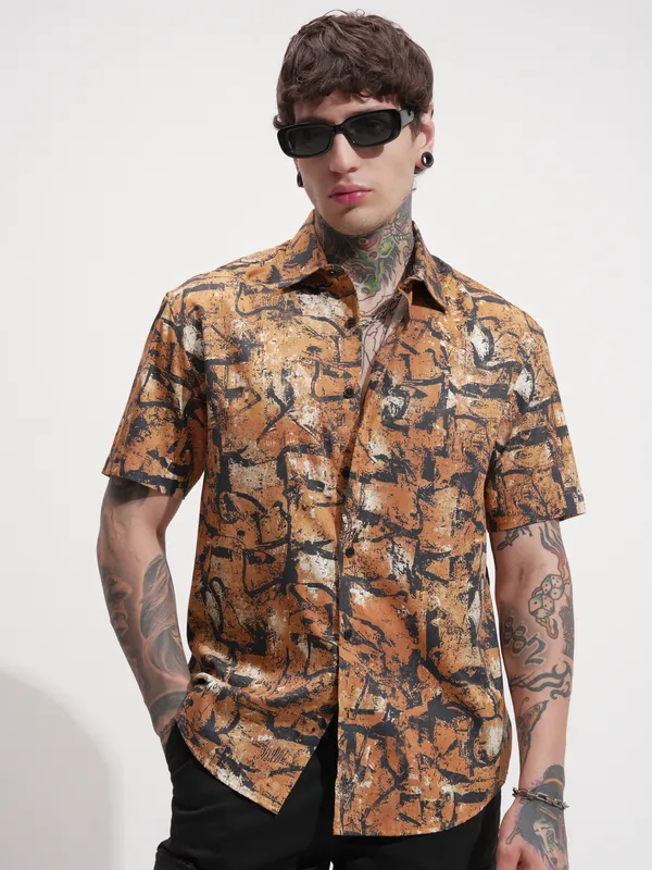 Highlander Men Rust Printed Relaxed Fit Casual Shirt