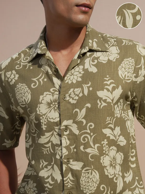 Highlander Men Olive Printed Relaxed Fit Casual Shirt