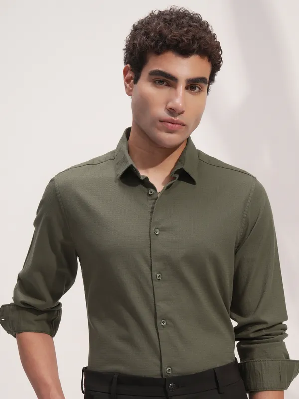 Men Slim Fit Casual Shirt