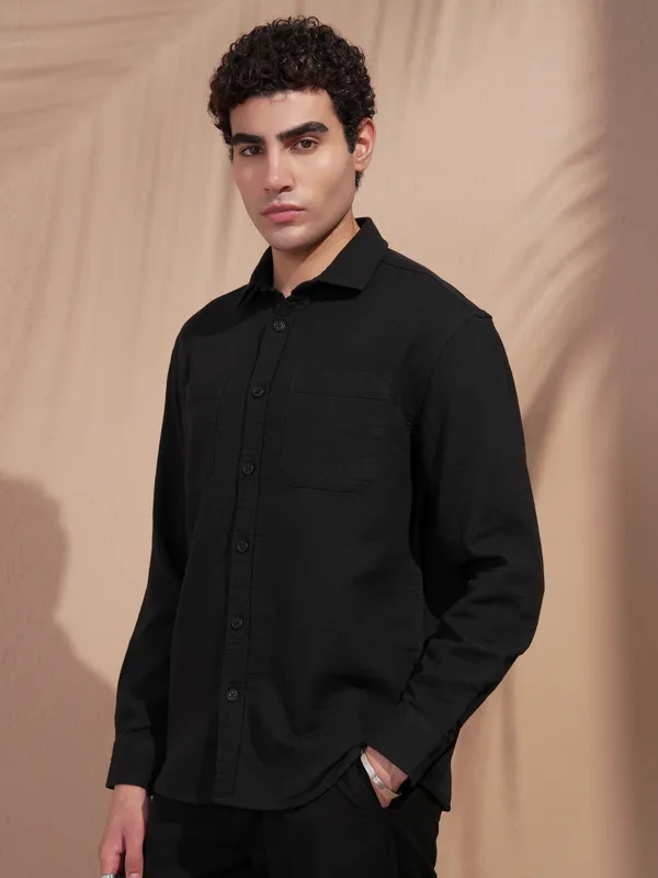 Highlander Men Black Self Design Relaxed Fit Casual Shirt