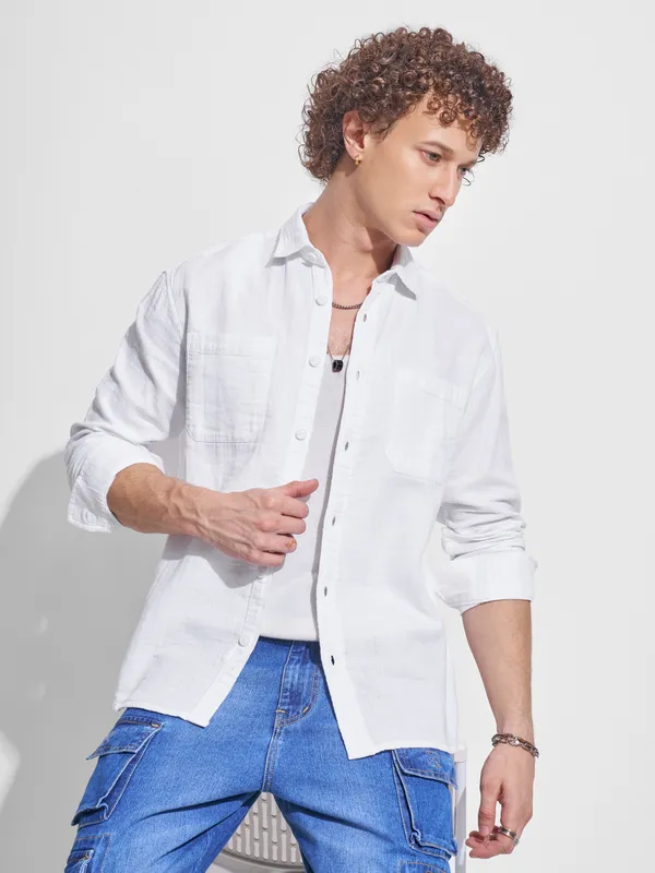 Highlander Men White Self Design Relaxed Fit Casual Shirt