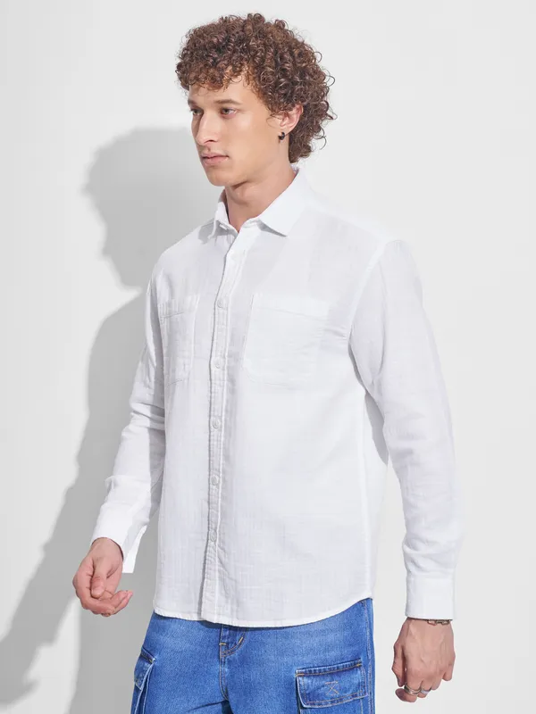 Highlander Men White Self Design Relaxed Fit Casual Shirt