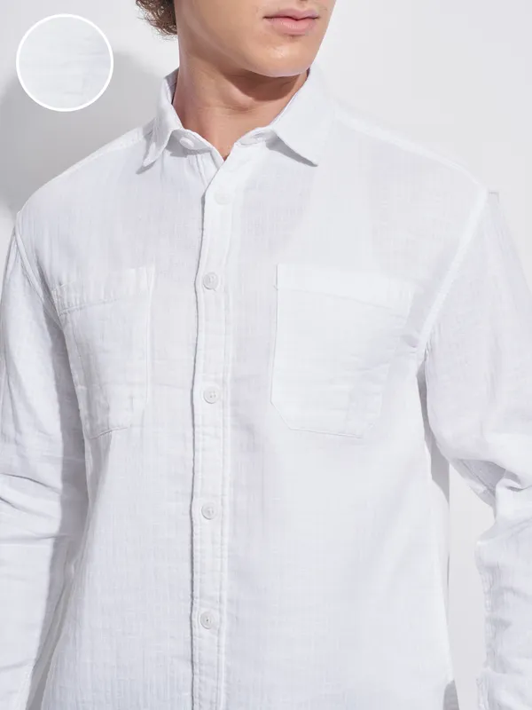 Highlander Men White Self Design Relaxed Fit Casual Shirt