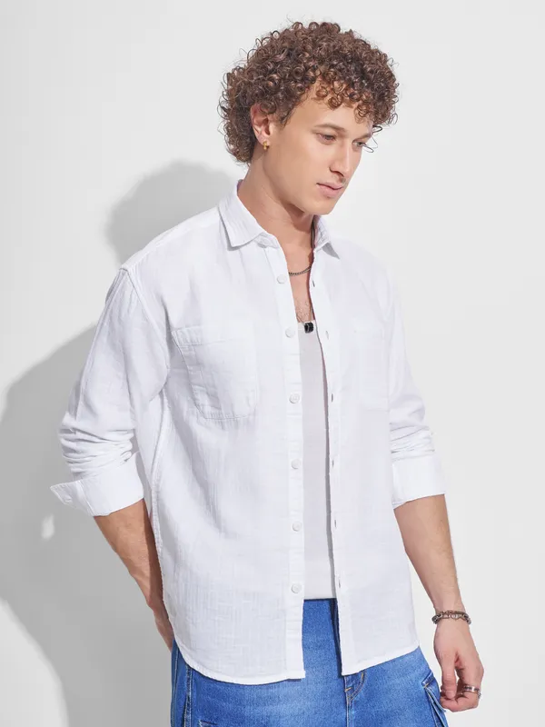Highlander Men White Self Design Relaxed Fit Casual Shirt