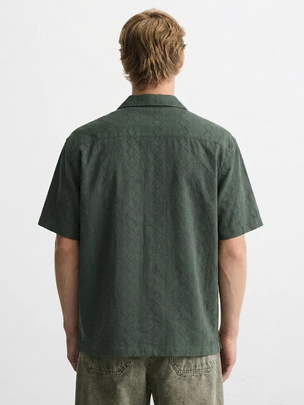 Highlander Men Green Self Design Relaxed Fit Casual Shirt