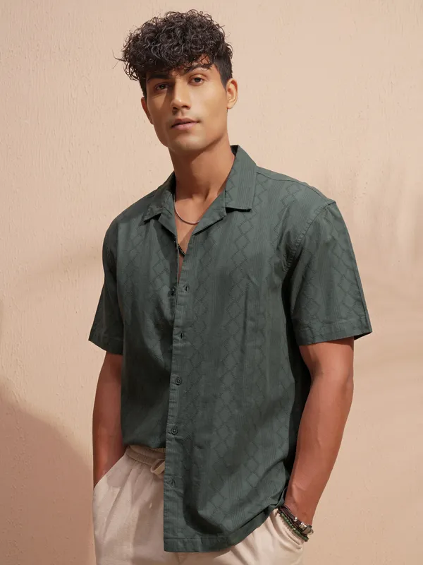 Highlander Men Green Self Design Relaxed Fit Casual Shirt