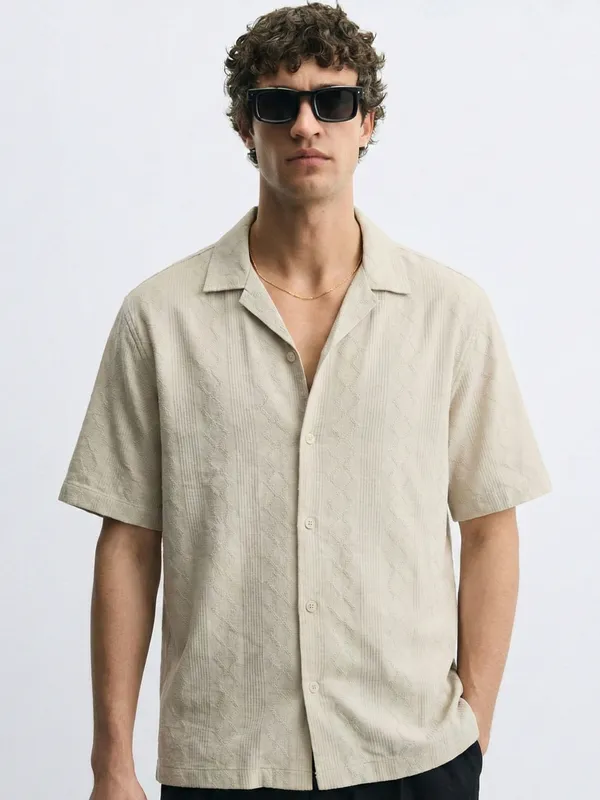 Highlander Men Tan Self Design Relaxed Fit Casual Shirt