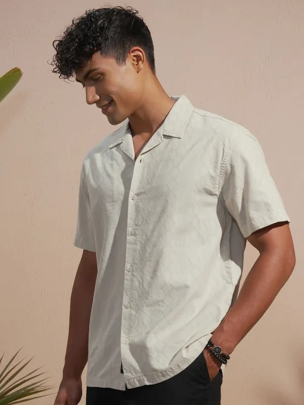 Highlander Men Tan Self Design Relaxed Fit Casual Shirt