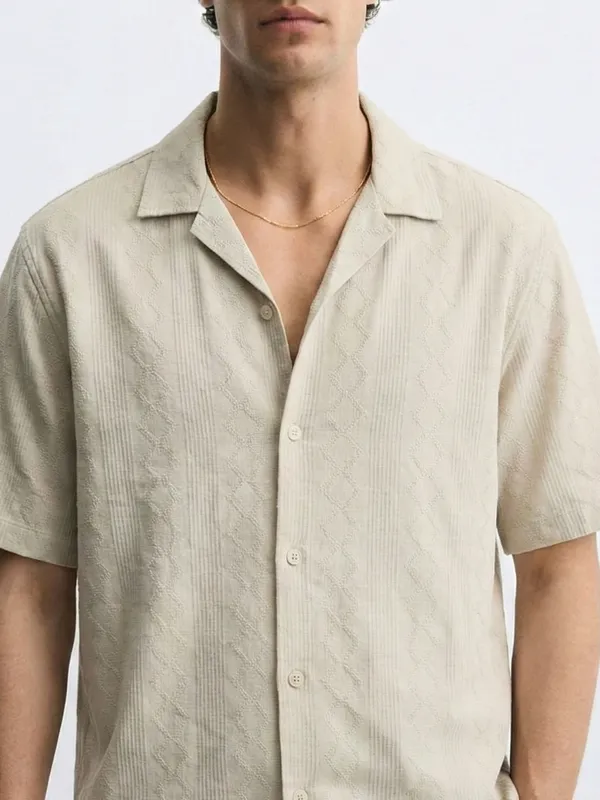 Highlander Men Tan Self Design Relaxed Fit Casual Shirt