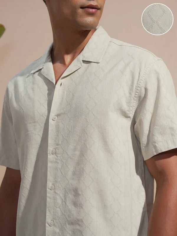 Highlander Men Tan Self Design Relaxed Fit Casual Shirt