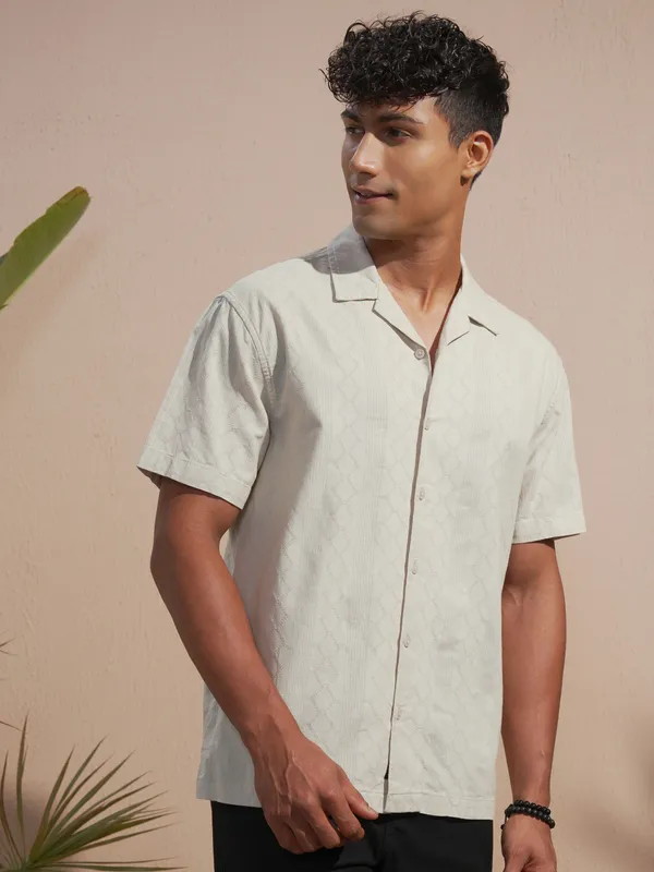 Highlander Men Tan Self Design Relaxed Fit Casual Shirt