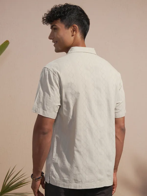 Highlander Men Tan Self Design Relaxed Fit Casual Shirt