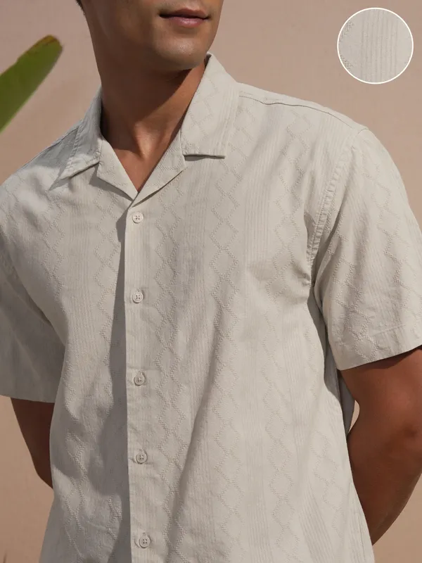 Highlander Men Tan Self Design Relaxed Fit Casual Shirt