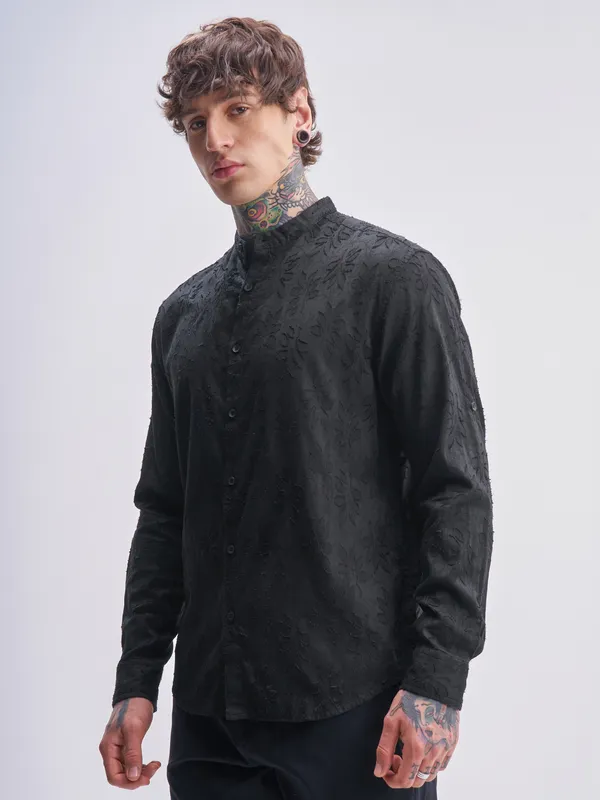 Highlander Men Black Self Design Relaxed Fit Casual Shirt