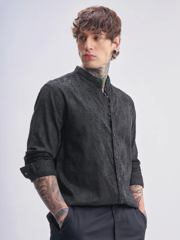 Highlander Men Black Self Design Relaxed Fit Casual Shirt
