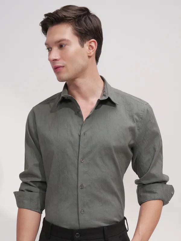 Highlander Men Olive Self Design Slim Fit Casual Shirt