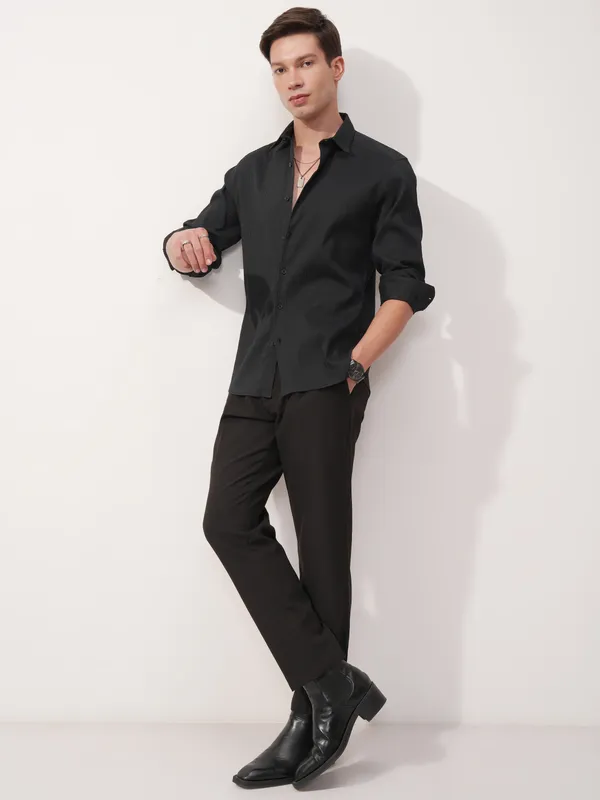 Highlander Men Black Self Design Slim Fit Casual Shirt
