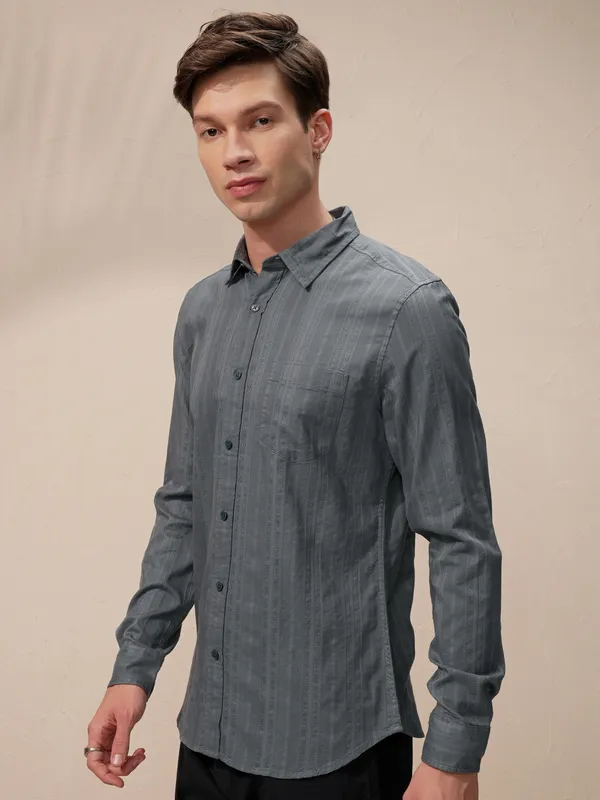 Highlander Men Grey Self Design Slim Fit Casual Shirt
