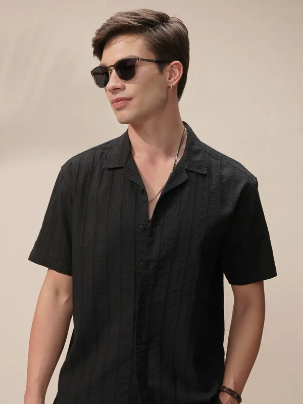 Highlander Men Black Self Design Oversized Fit Casual Shirt