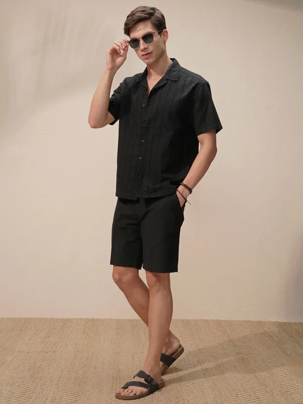 Highlander Men Black Self Design Oversized Fit Casual Shirt