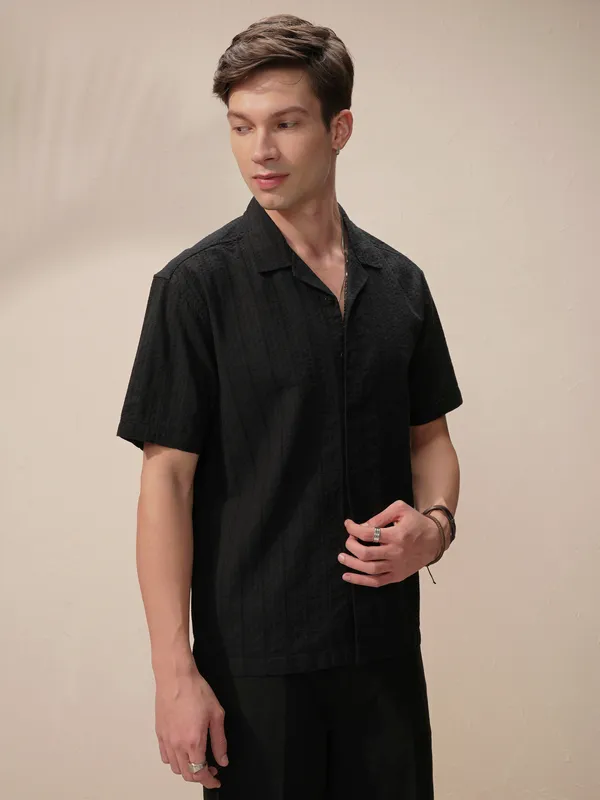 Highlander Men Black Self Design Oversized Fit Casual Shirt