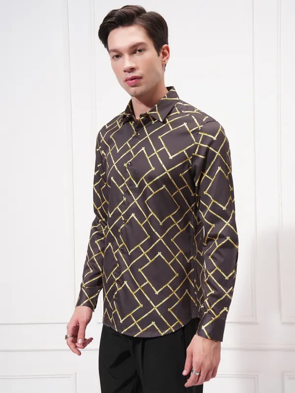 Highlander Men Brown Printed Slim Fit Casual Shirt