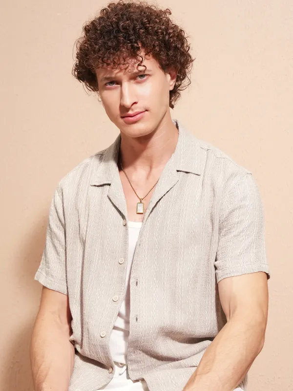 Highlander Men Lavender Self Design Relaxed Fit Casual Shirt