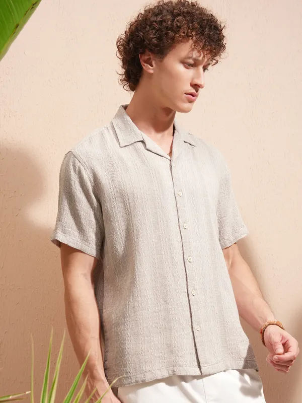 Highlander Men Lavender Self Design Relaxed Fit Casual Shirt