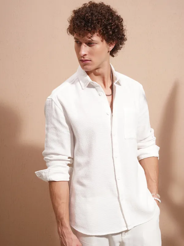 Highlander Men White Self Design Relaxed Fit Casual Shirt