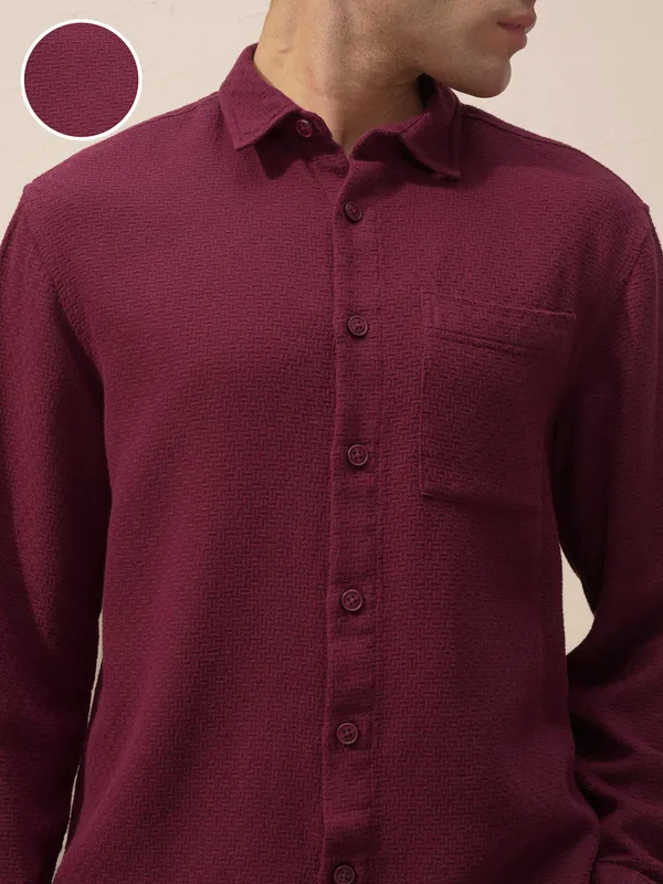 Highlander Men Burgundy Self Design Relaxed Fit Casual Shirt