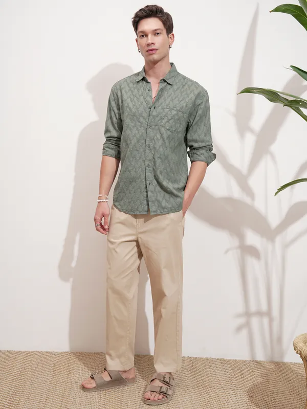 Highlander Men Green Self Design Relaxed Fit Casual Shirt