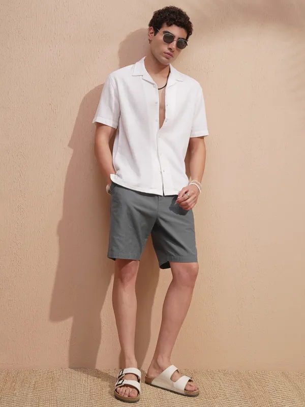 Highlander Men White Self Design Relaxed Fit Casual Shirt