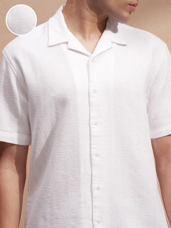 Highlander Men White Self Design Relaxed Fit Casual Shirt