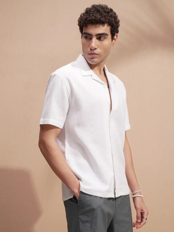 Highlander Men White Self Design Relaxed Fit Casual Shirt