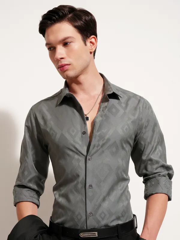 Highlander Men Grey Self Design Slim Fit Casual Shirt