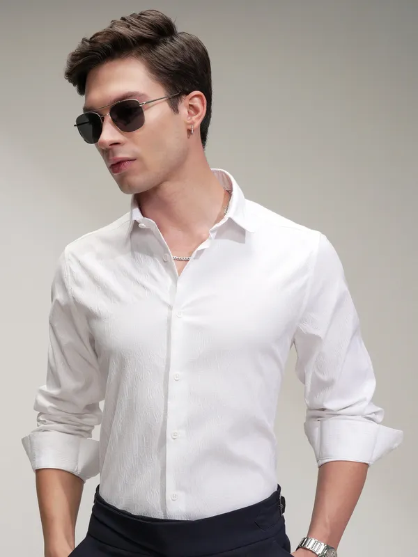 Highlander Men White Self Design Slim Fit Casual Shirt