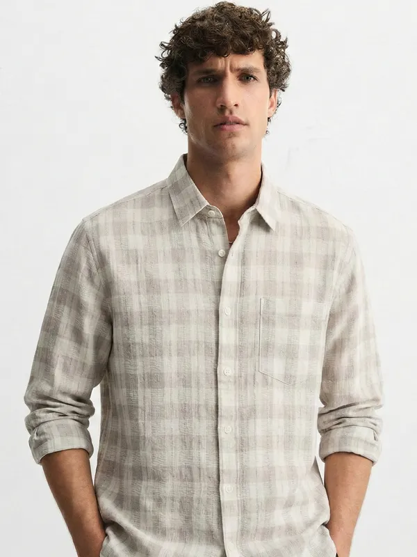 Highlander Men Grey Checked Relaxed Fit Casual Shirt