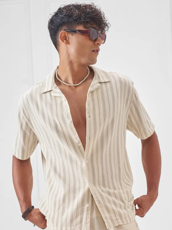 Highlander Men Cream Striped Relaxed Fit Casual Shirt