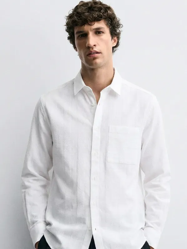 Highlander Men White Self Design Relaxed Fit Casual Shirt