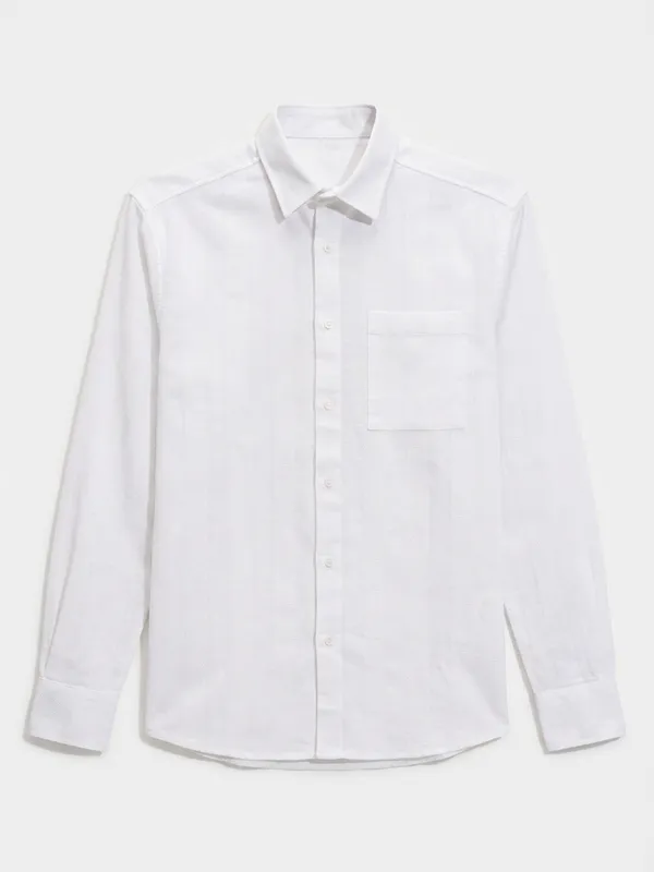 Highlander Men White Self Design Relaxed Fit Casual Shirt