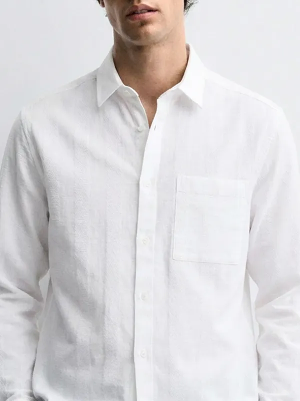 Highlander Men White Self Design Relaxed Fit Casual Shirt