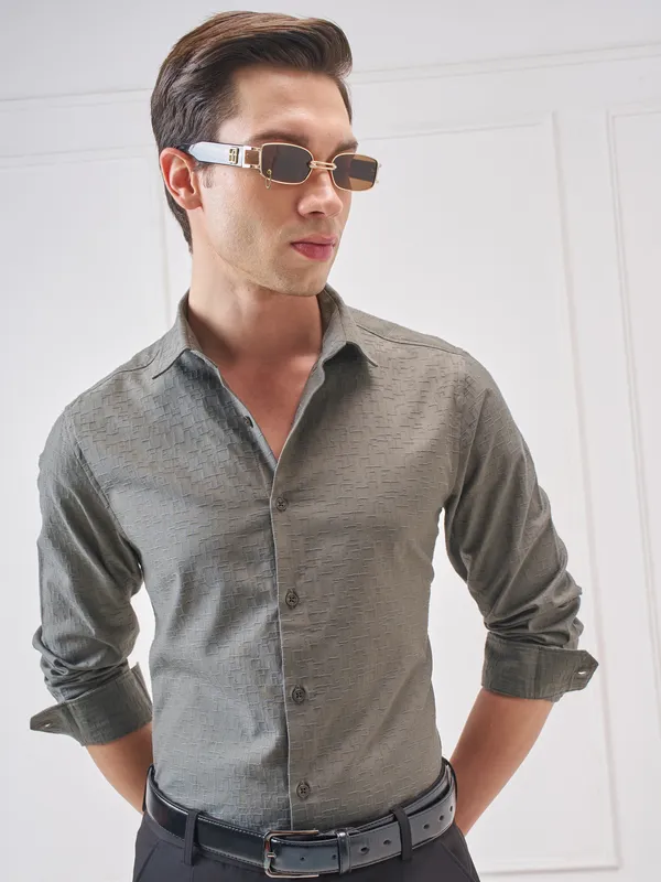 Highlander Men Olive Self Design Slim Fit Casual Shirt