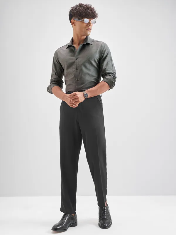 Men Slim Fit Casual Shirt