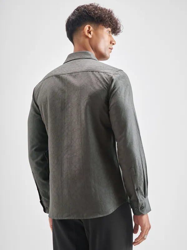 Men Slim Fit Casual Shirt